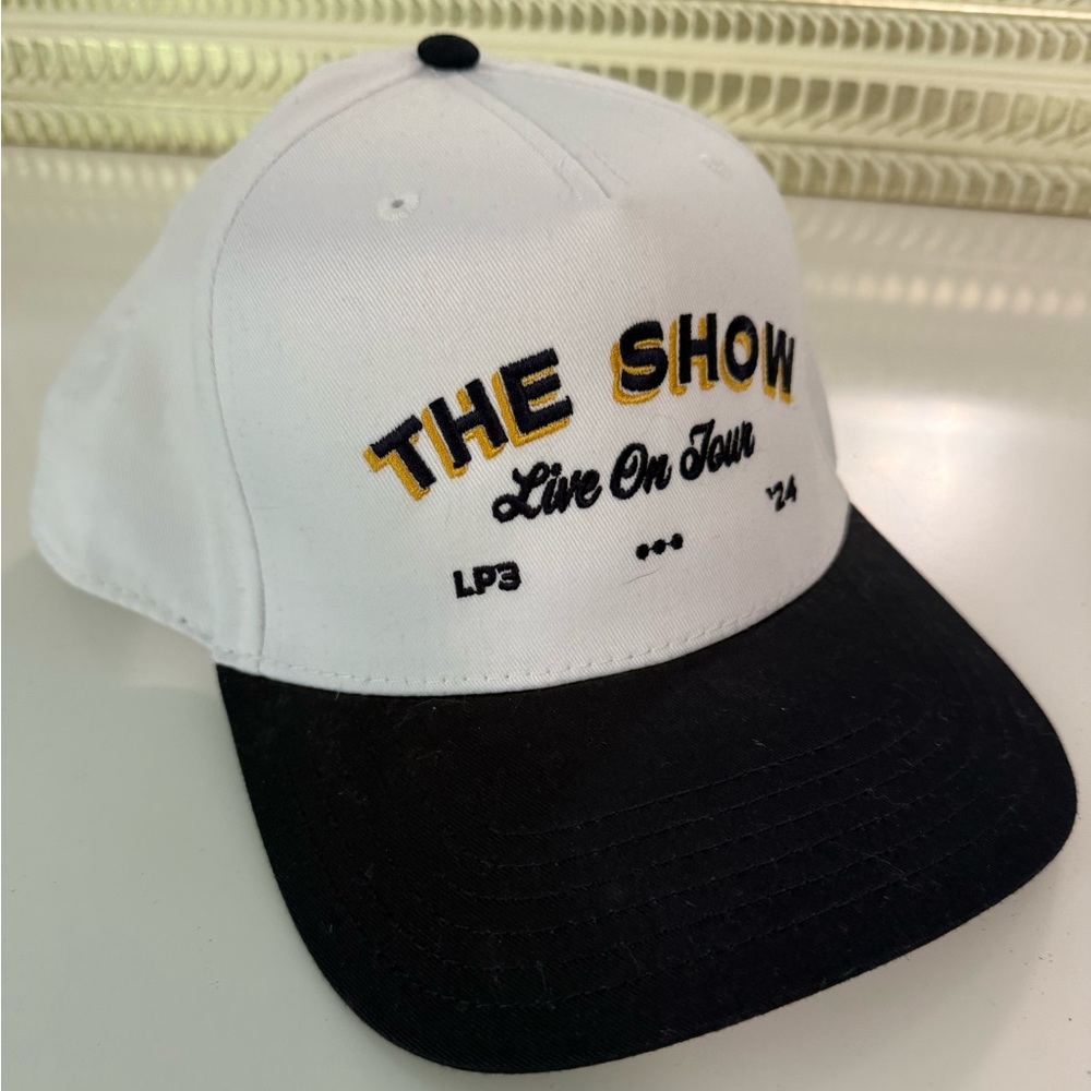 Niall Horan “the show live on tour” hat